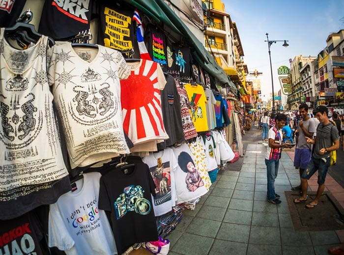 Shopping in Khao San Road, Bangkok