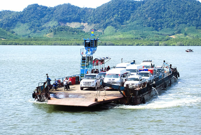 Reisen Sie mit dem Auto von Krabi nach Koh Lanta