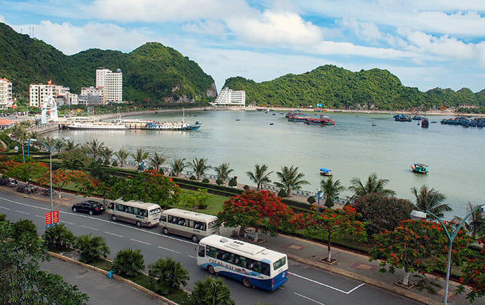 Organisierte Touren von Hanoi nach Halong Bay