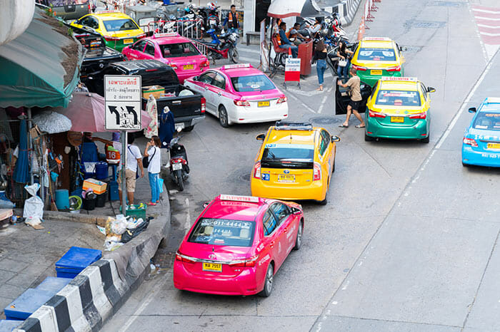 Von Bangkok nach Khao Lak mit dem Taxi