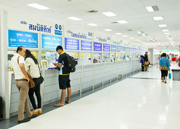バンコクの南バスターミナル（サイタイマイ