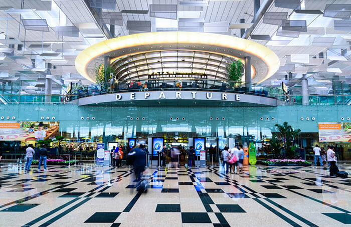 チャンギ空港の出発ホール、現在スカイトラックスで世界最高の空港に評価されている