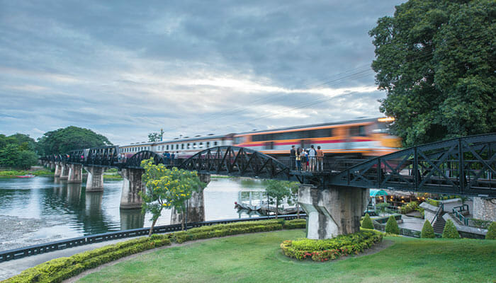 방콕에서 깐짜나부리까지 기차로 이동