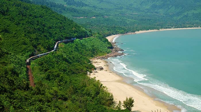 Train from Ho Chi Minh to Da Nang