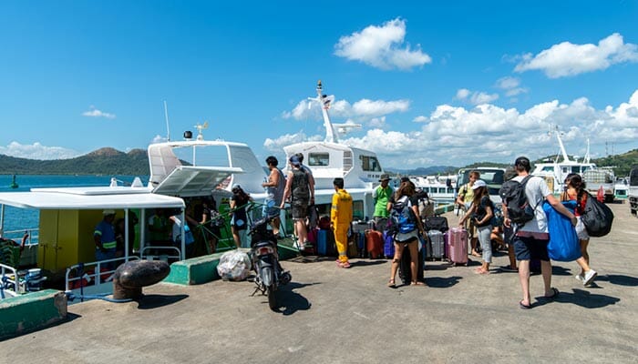 Von Puerto Princesa nach Coron mit Bus und Fähre