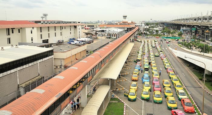 タクシーでドンムアン空港からパタヤへ