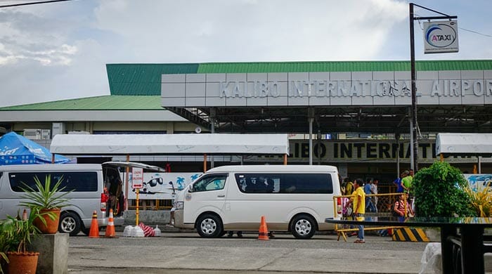 Per Bus und Fähre von Kalibo nach Boracay