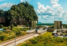 列車でマレーシアに旅行する