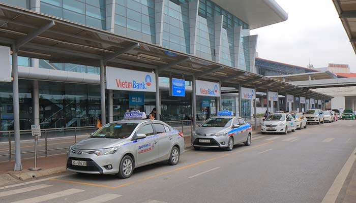 하노이 공항에서 시내 택시로 이동