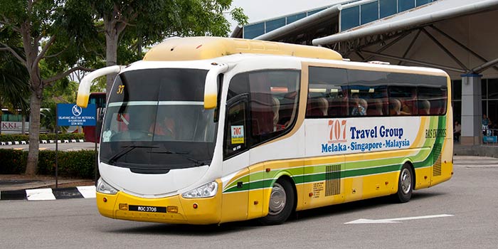 싱가포르에서 말라카 버스로 이동