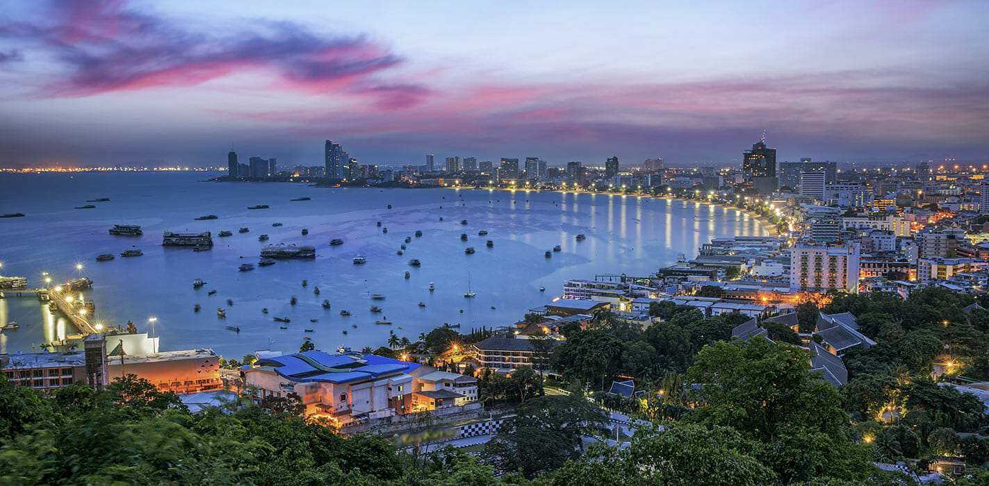 Von Bangkok nach Pattaya Mit dem Bus oder Taxi fahren? (2022)