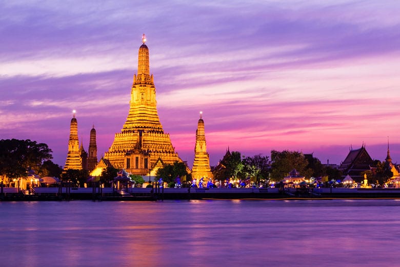 Wat Arun (Temple of Dawn)