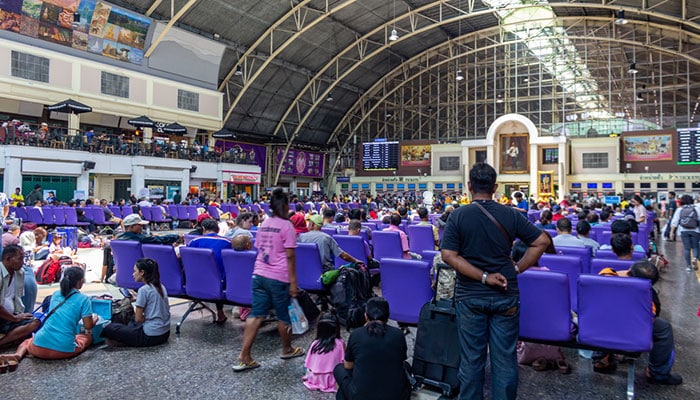Hua Lamphong train station interior