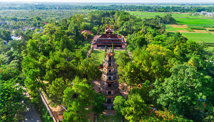 The Thien Mu Pagoda is one of the ancient pagoda in Hue city.It is located on the banks of the Perfume River in Vietnam's historic city of Hue. Thien Mu Pagoda can be reached either by car or by boat.