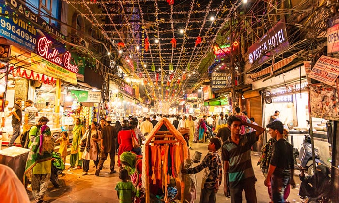 Crowded market street in Urdu Bazar, Old Delhi, India